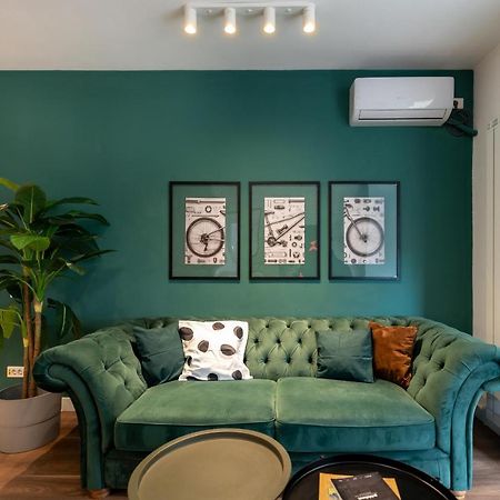 Downtown Retreat: Spacious 2-Br By Unirii Square 布加勒斯特 外观 照片